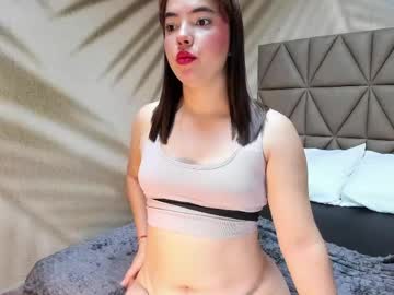 chloe-bloom-