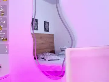ivyjones--
