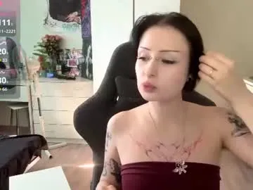 mavis-jade