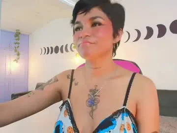megan-hottts