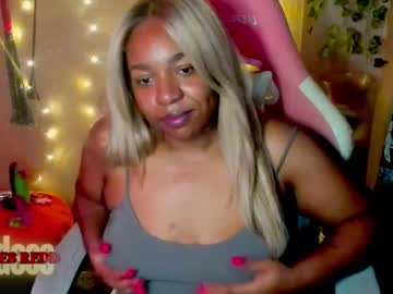 mercedesredd