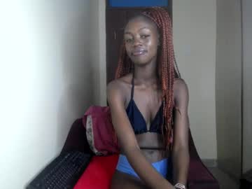 petite-girlliy