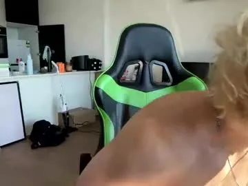 thatbl0ndeboyx